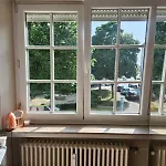 Beautiful Private - In A Family Where 2 People Live In A Prime Area Of 3*
