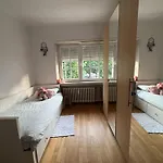 Bed & Breakfast Beautiful Private - In A Family Where 2 People Live In A Prime Area Of Luxembourg