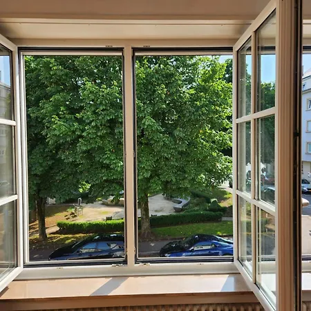 Beautiful Private - In A Family Where 2 People Live In A Prime Area Of