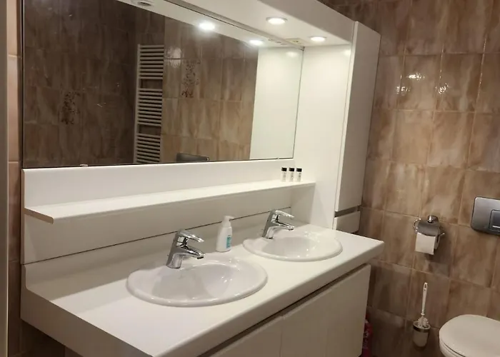 Beautiful Private - In A Family Where 2 People Live In A Prime Area Of Oda ve Kahvaltı Lüksemburg