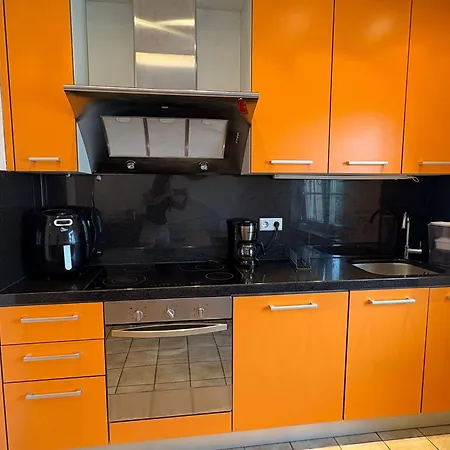 Beautiful Private - In A Family Where 2 People Live In A Prime Area Of Luxembourg By